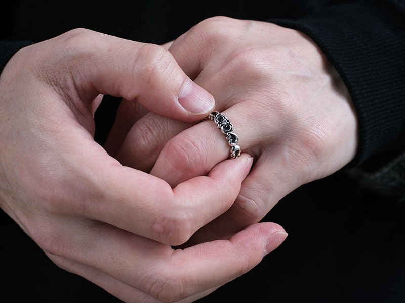Royal Frame Ring