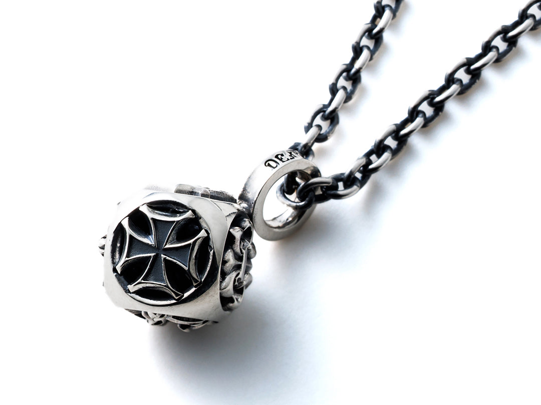 Rolling Dice : Multi Pendant