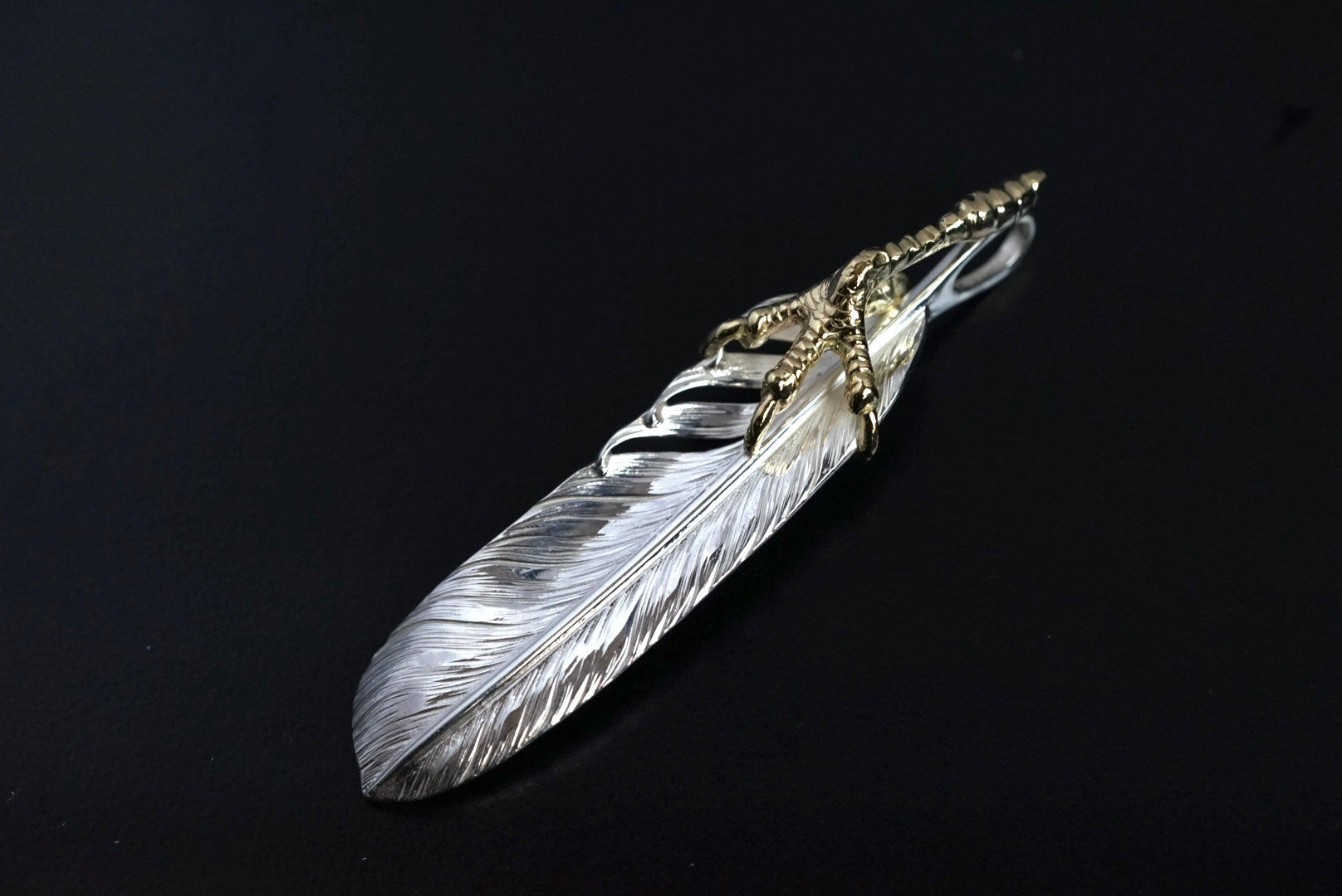 Albatory 18K Eagle Claw Silver Feather Pendant L
