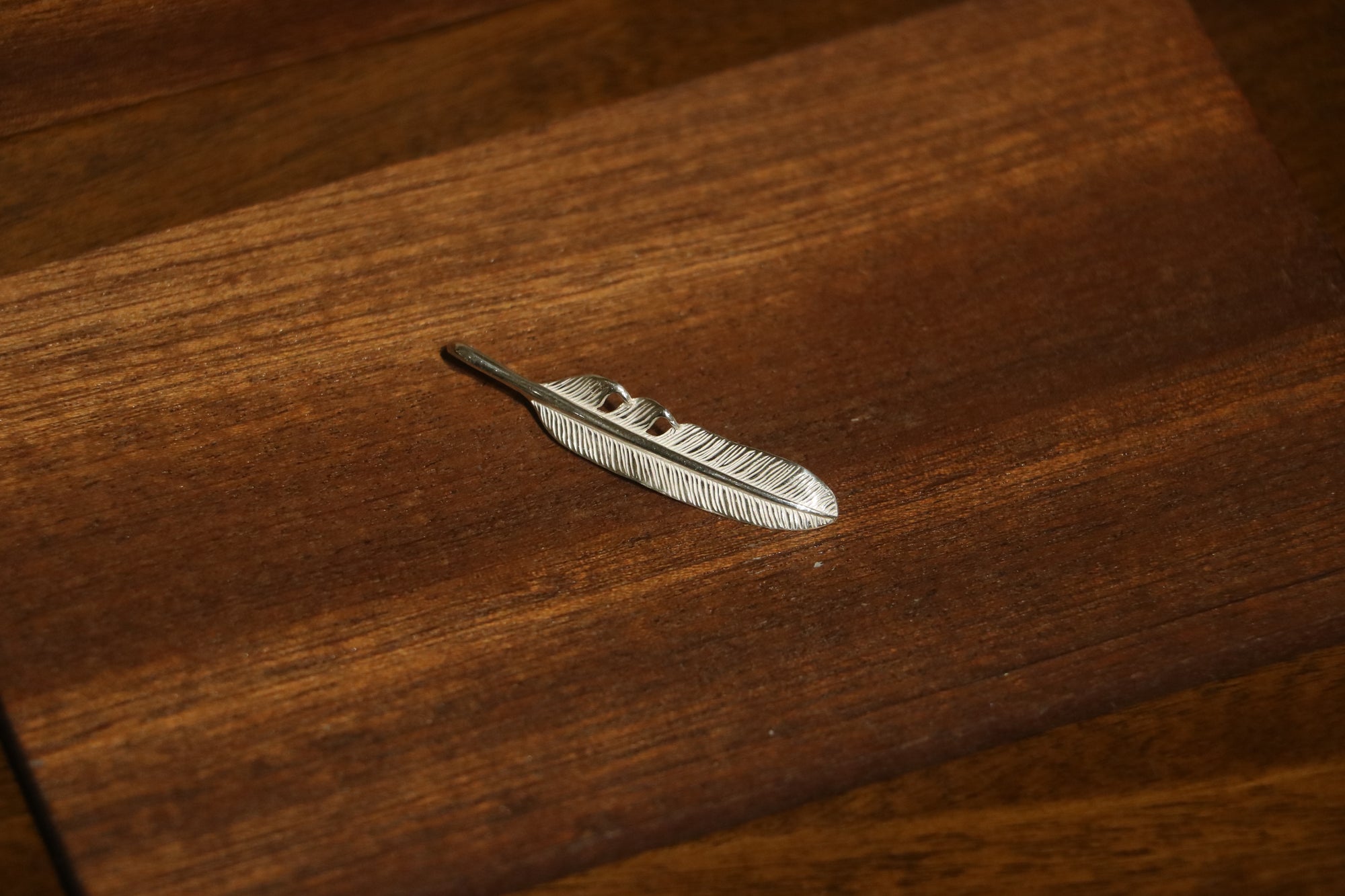 Silver Dollar Craft 925 Silver Feather Pendant S