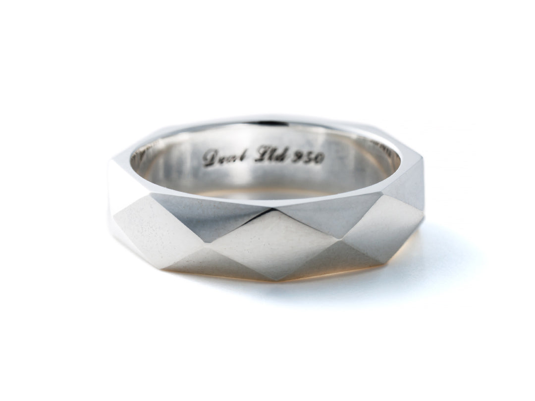 DIA Shape Studs Ring : Wide