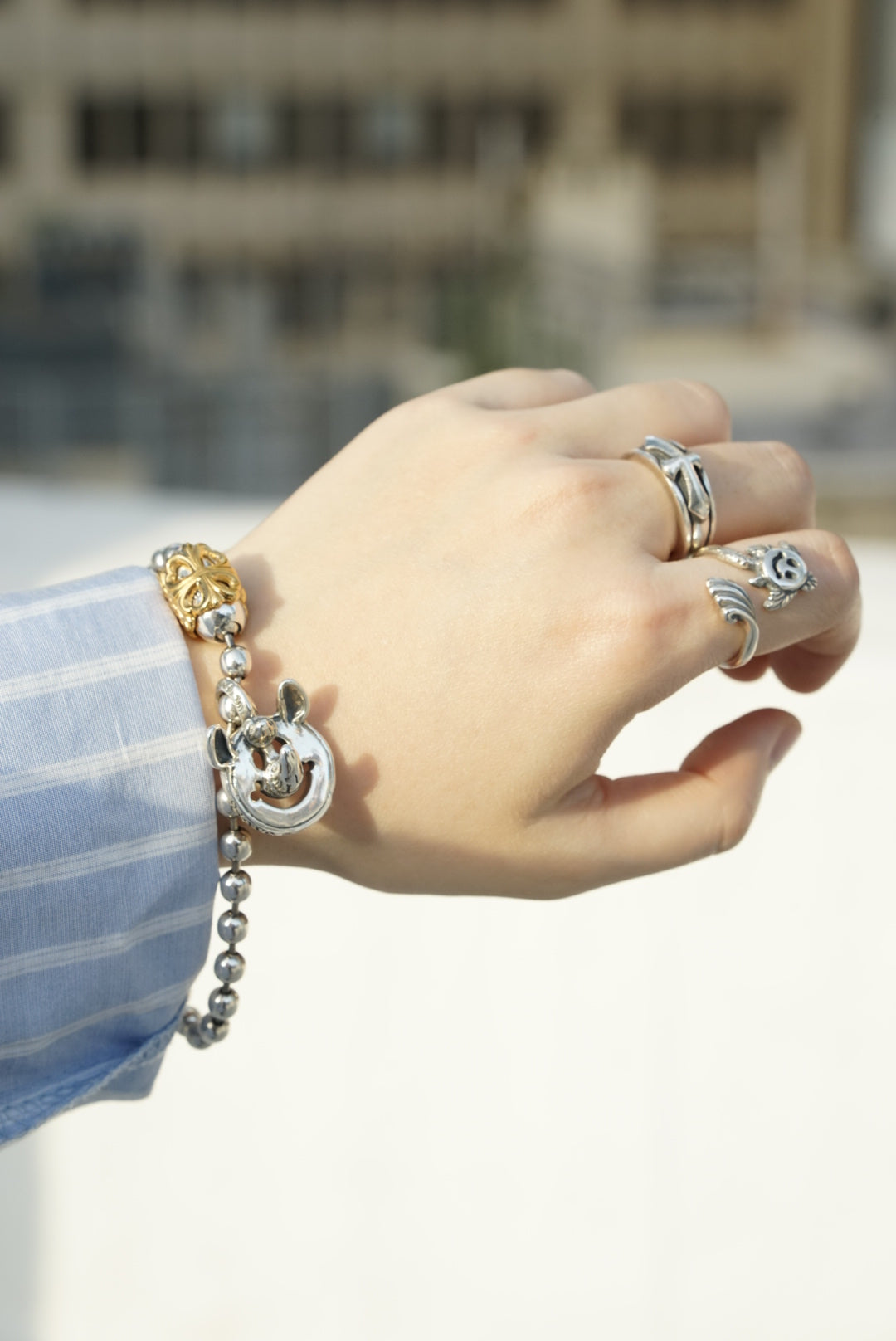 C384 Happy Face Rhino Charm