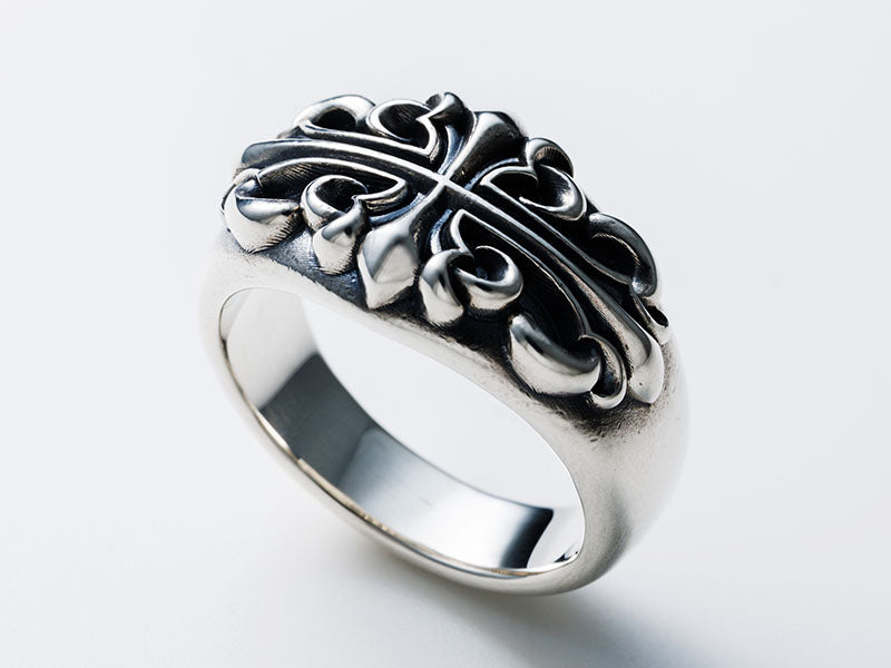 Blooming Cross Ring