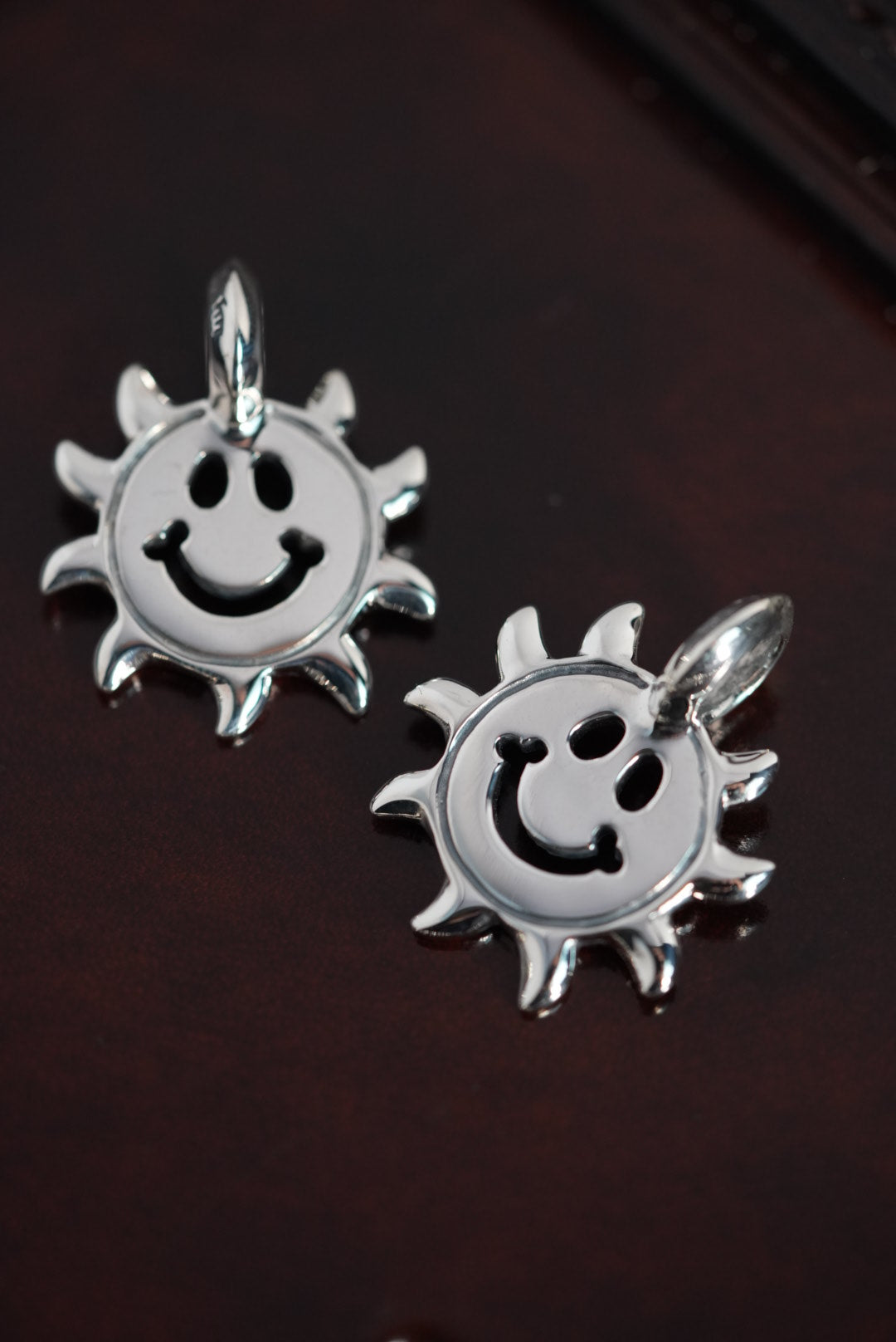 C388 Happy Face Sun Charm