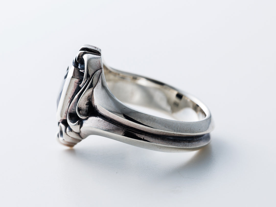 Lion Frame Ring
