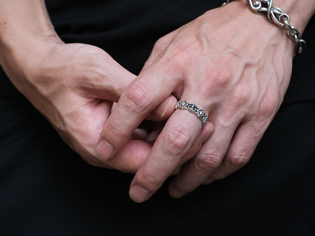 Gentle Lily Ring
