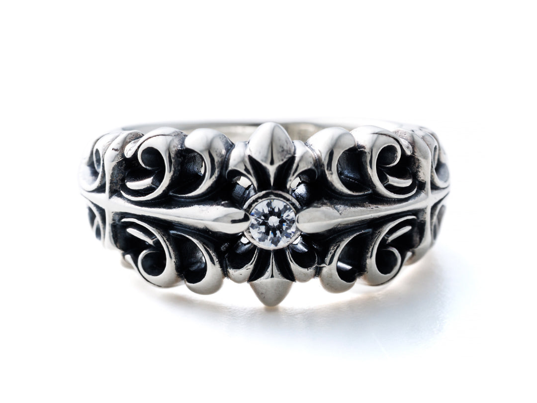 Crown Lin Cross Ring