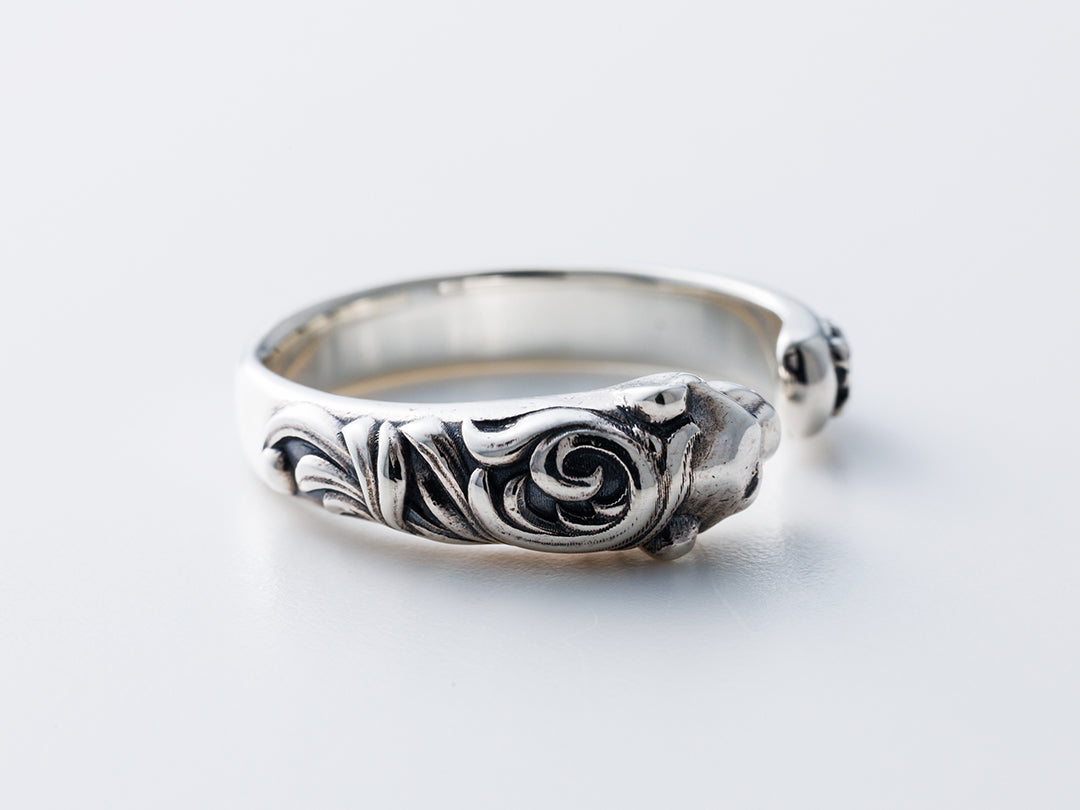 One Side Panther Ring