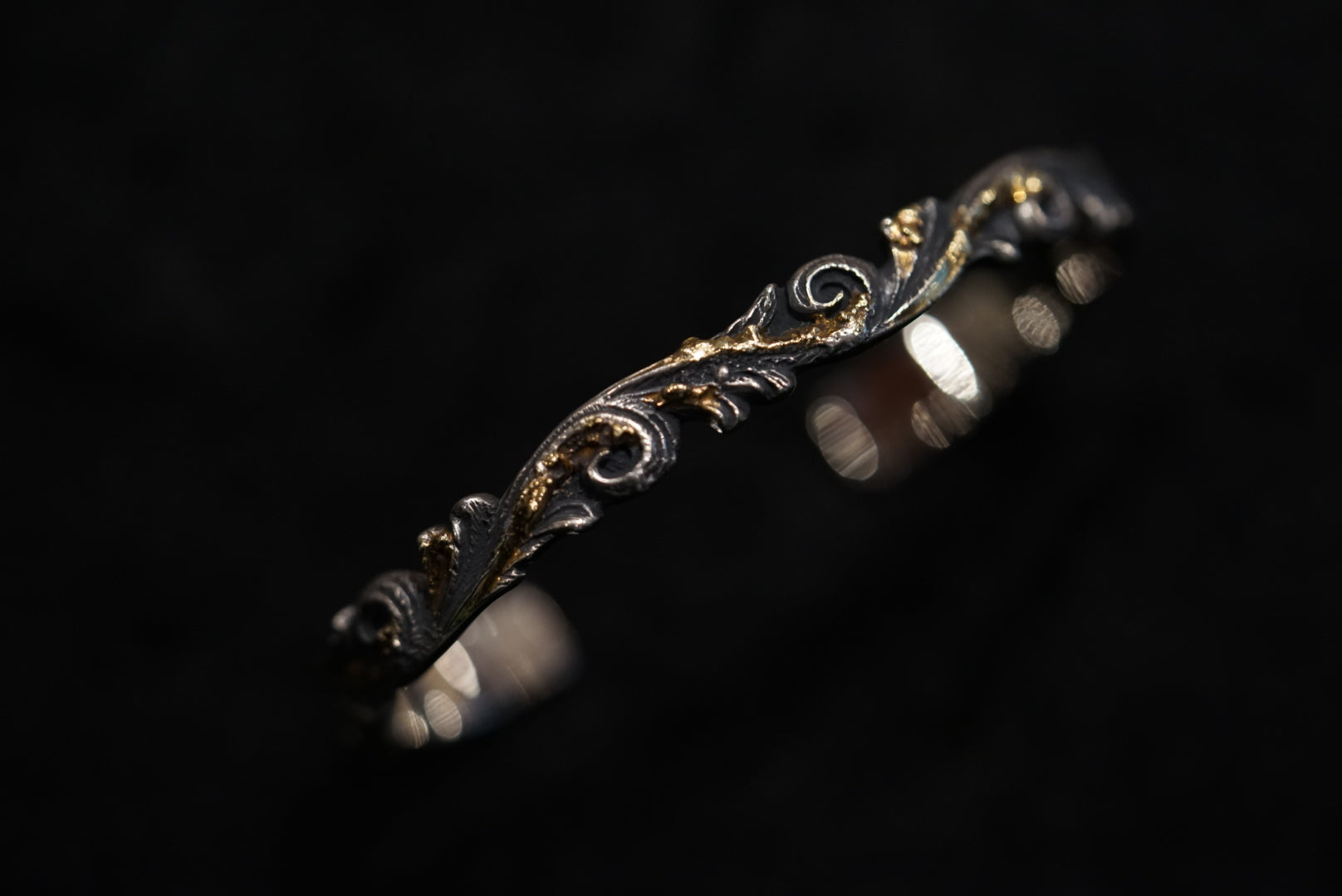 18K Braze Old Arabesque Bangle