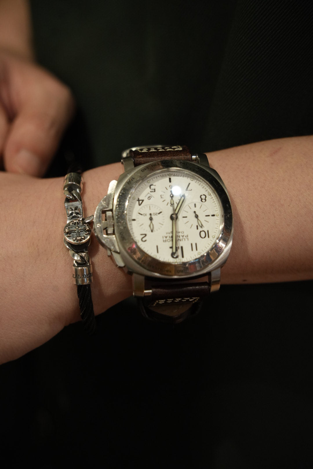 Stainless Steel Wire Bangle: Tiny Clip