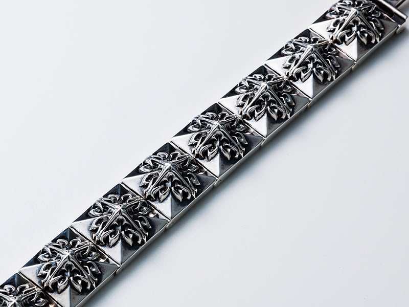 GL Studs Bracelet