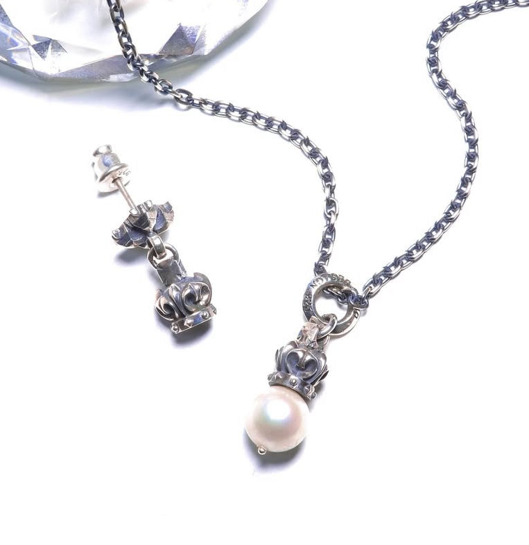 Drop Crown Pearl Pendant