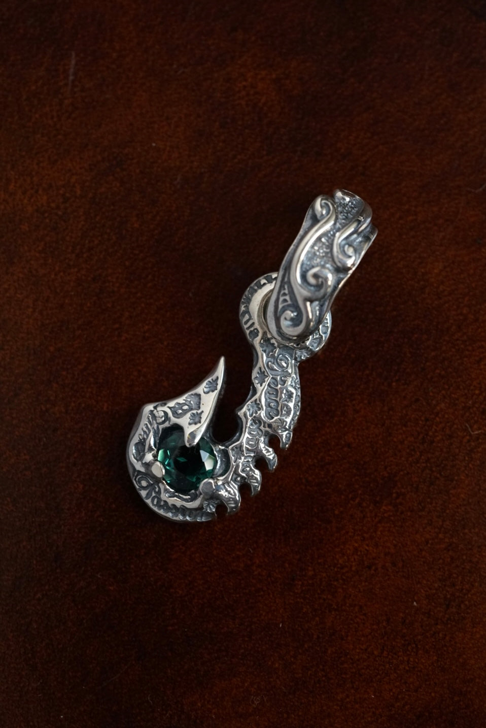 C369 Graffiti Fish Hook Large Wave Bale With Gemstone Charm