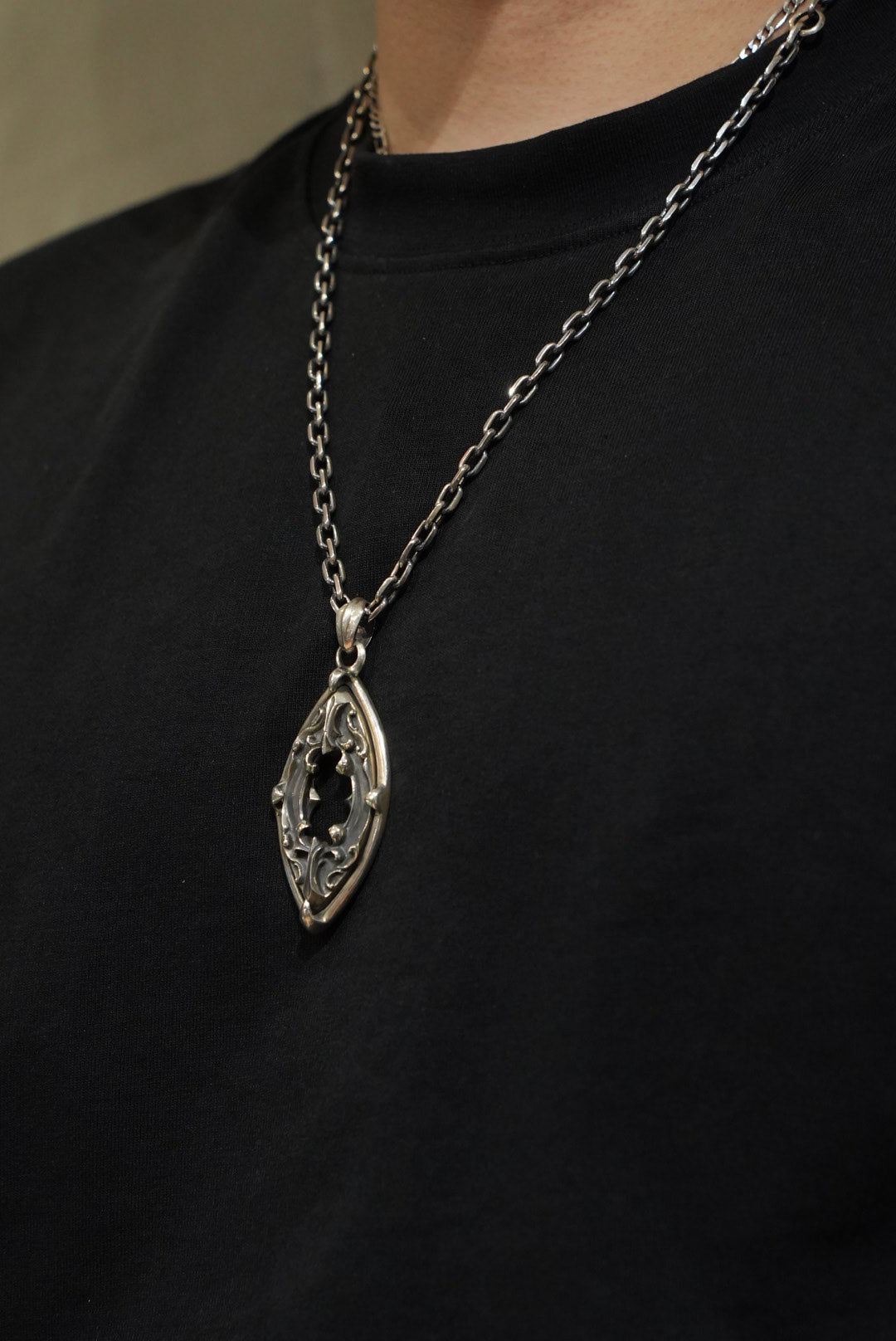 L,S,D Necklace / UN-021