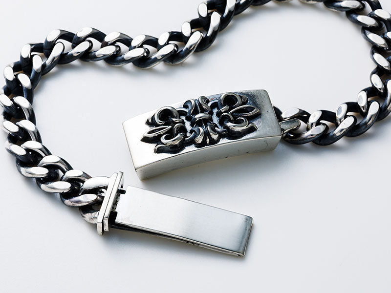 Tiny ID Bracelet : King Gate