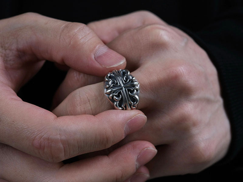 Blooming Cross Ring: Wide