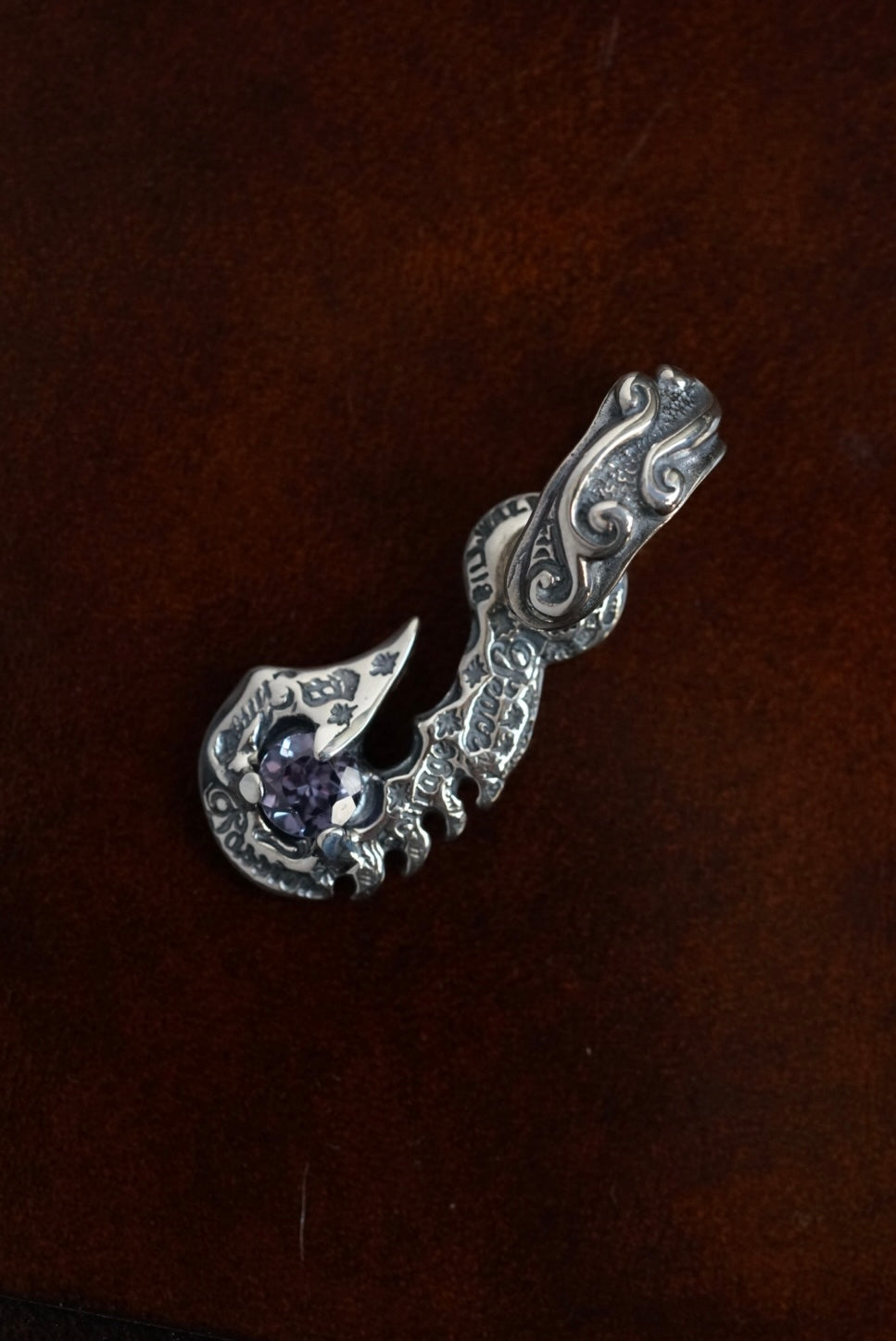 C369 Graffiti Fish Hook Large Wave Bale With Gemstone Charm
