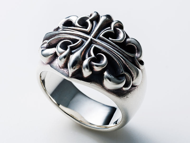Blooming Cross Ring: Wide