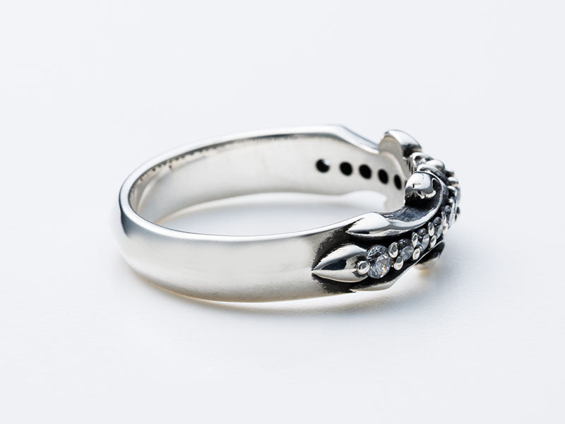 Flash Rod Ring