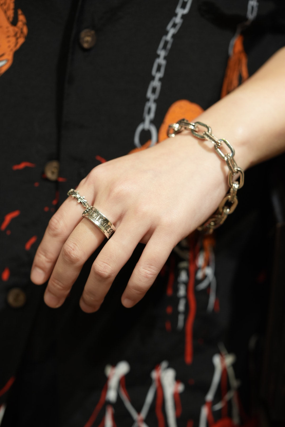 Roll Logo Ring