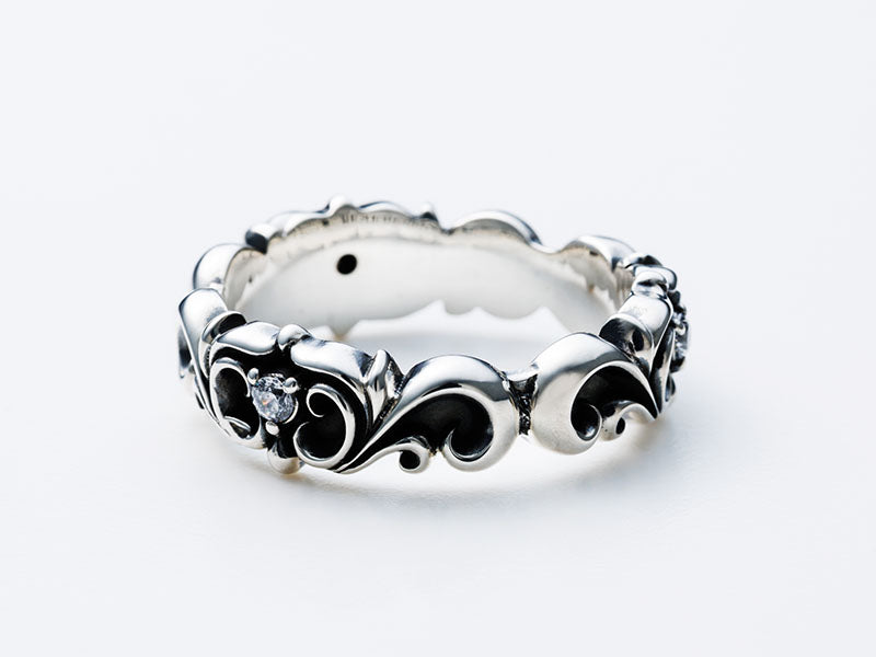 Royal Frame Ring