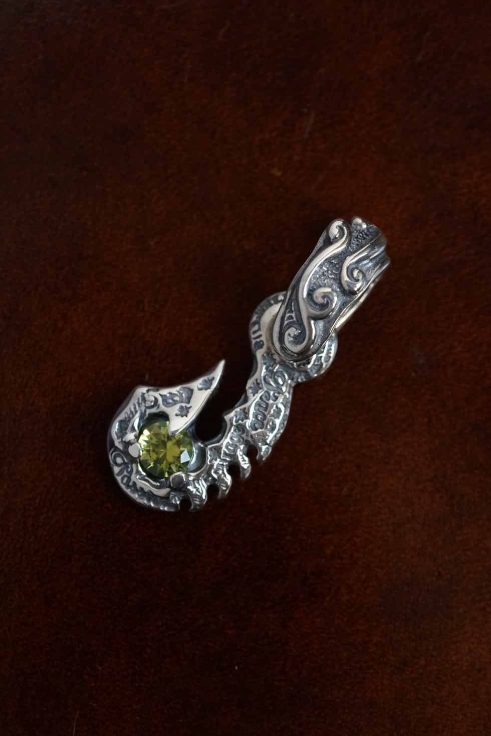C369 Graffiti Fish Hook Large Wave Bale With Gemstone Charm