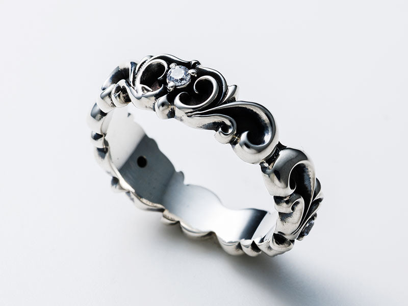 Royal Frame Ring