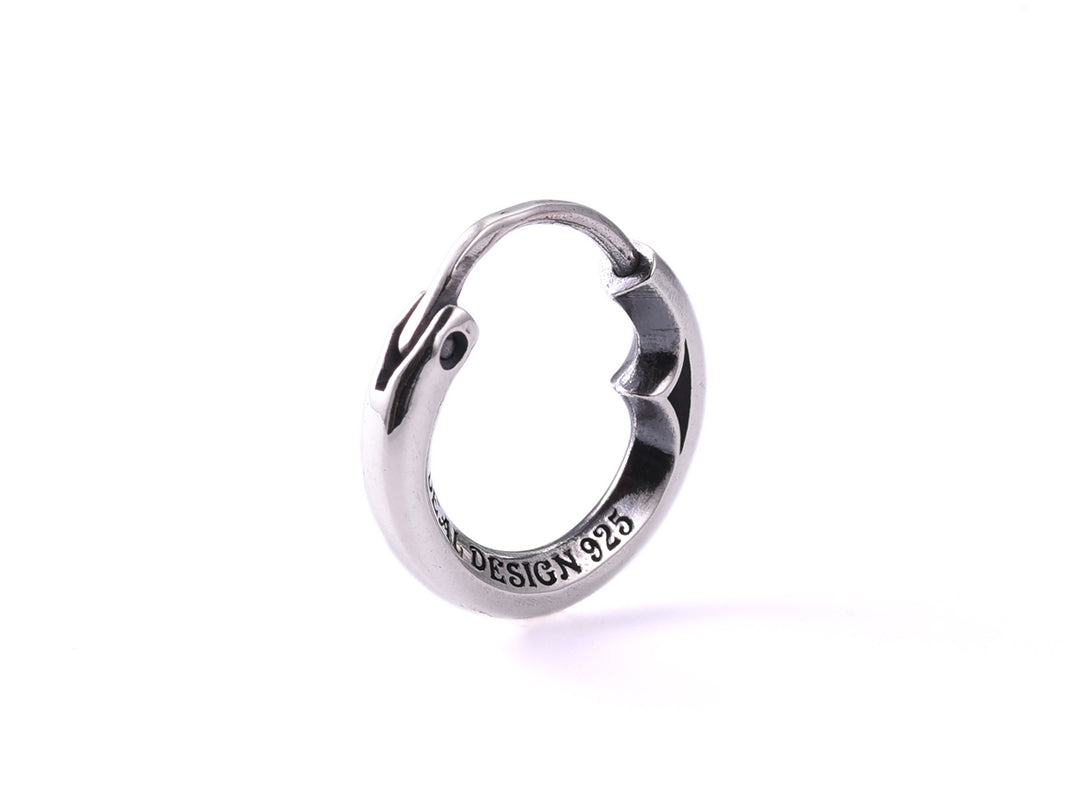 Deal Design - Close Fang Hoop 1