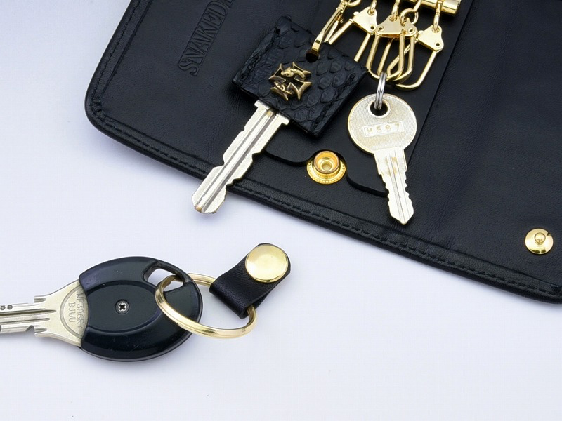 Deal Design - DIA QUILTING KEYCASE 4