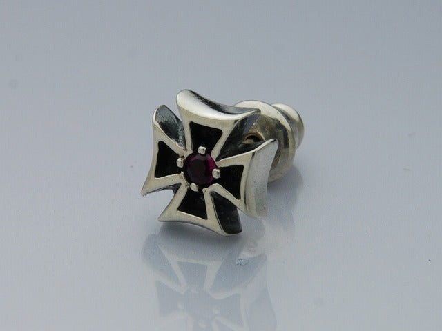 Deal Design - Double Cross Studs 1
