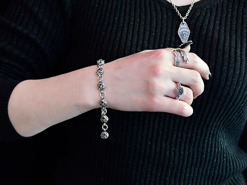Deal Design - Flared Tail Ring 7