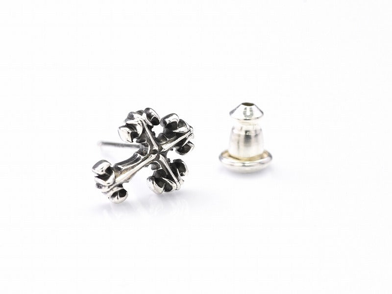 Deal Design - GL Cross Studs 5