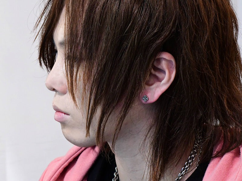 Deal Design - GL Studs 2