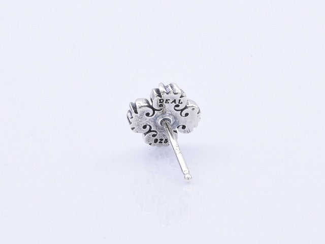 Deal Design - GL Studs 4