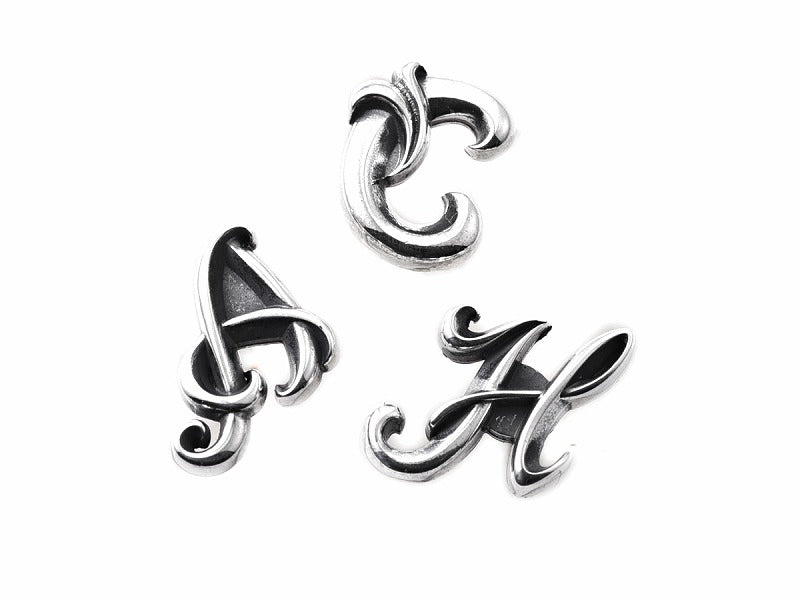 Deal Design - Grace Initial Earrings 1