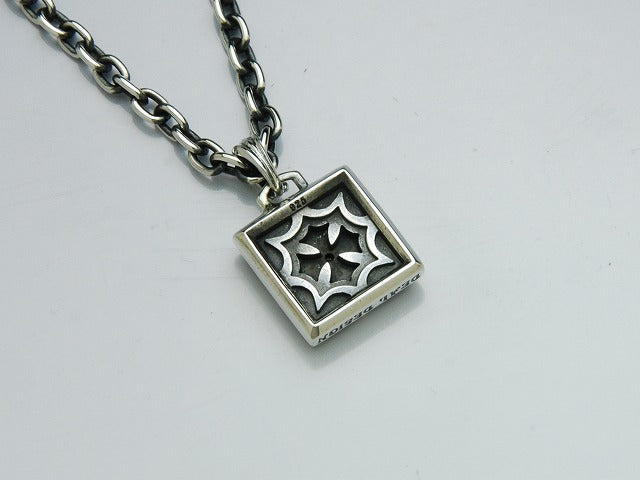Deal Design - Grid Box Top Pendant 9