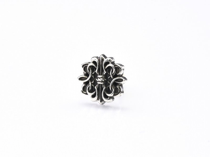 Deal Design - KG Studs 1