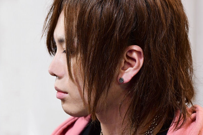 Deal Design - KG Studs 2