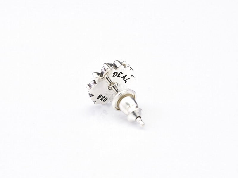 Deal Design - KG Studs 4