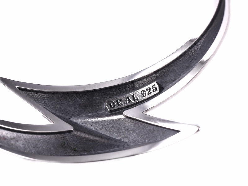 Deal Design - Lightning Cuff 8