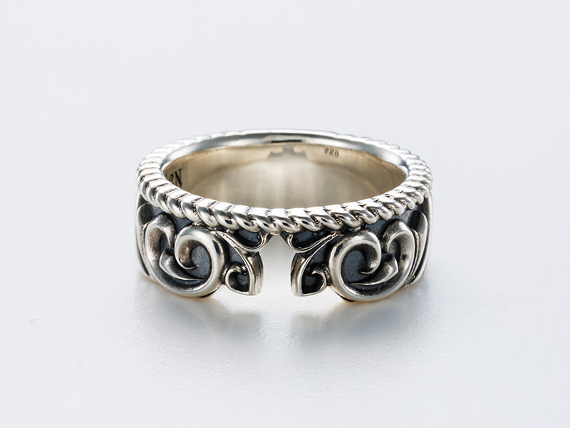 Deal Design - Missing Cross Ring 9