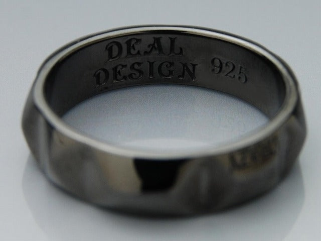 Deal Design - Mission Studs Ring 7