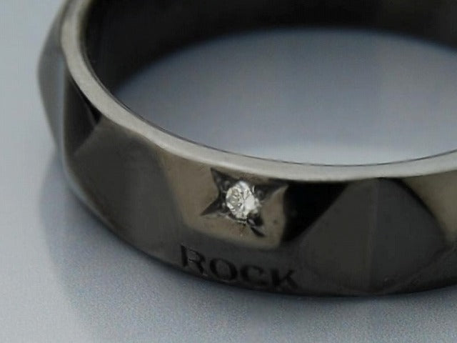 Deal Design - Mission Studs Ring 8