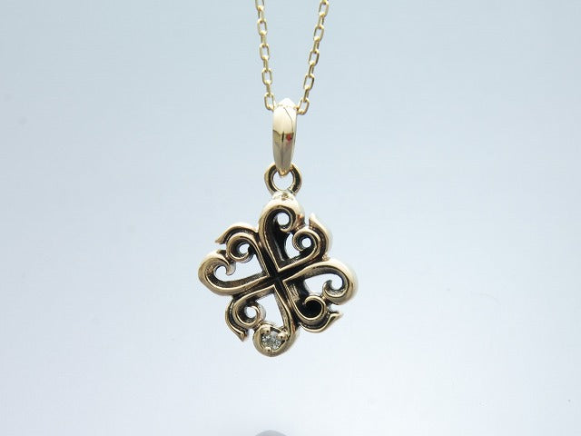 Deal Design - One Drop Pendant : Clover 10