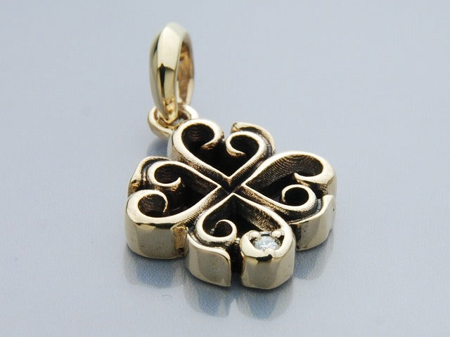 Deal Design - One Drop Pendant : Clover 9