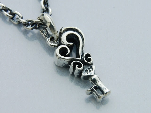 Deal Design - One Drop Pendant : Key 13