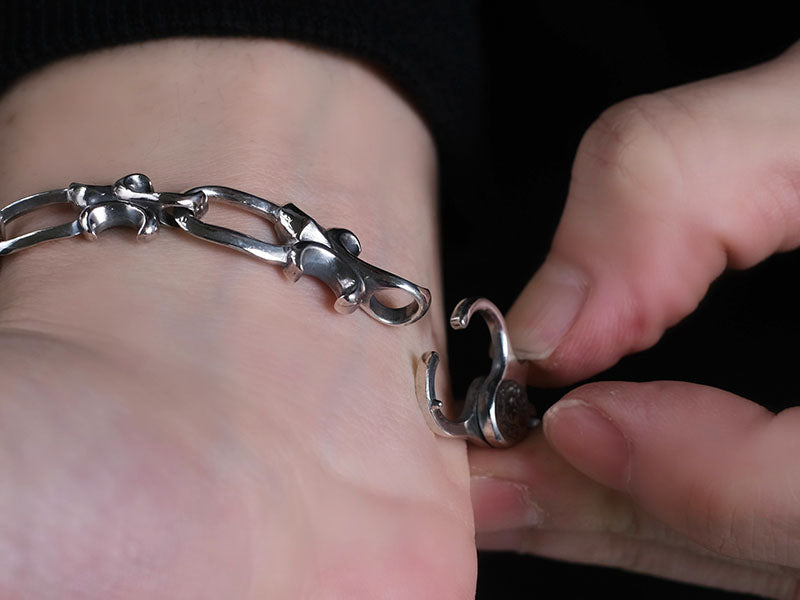 Deal Design - Slash Relief Bracelet 6