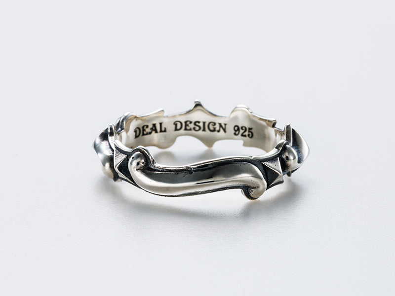 Deal Design - Solid Fhole Ring 7