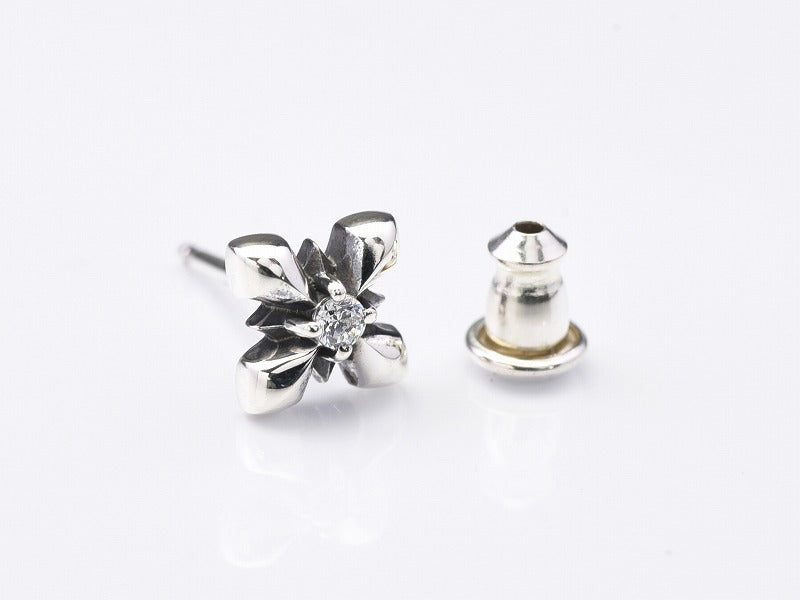 Deal Design - Spike Cross Earrings 4
