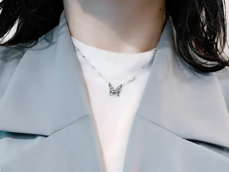 Deal Design - Studded Butterfly Choker : Large 4